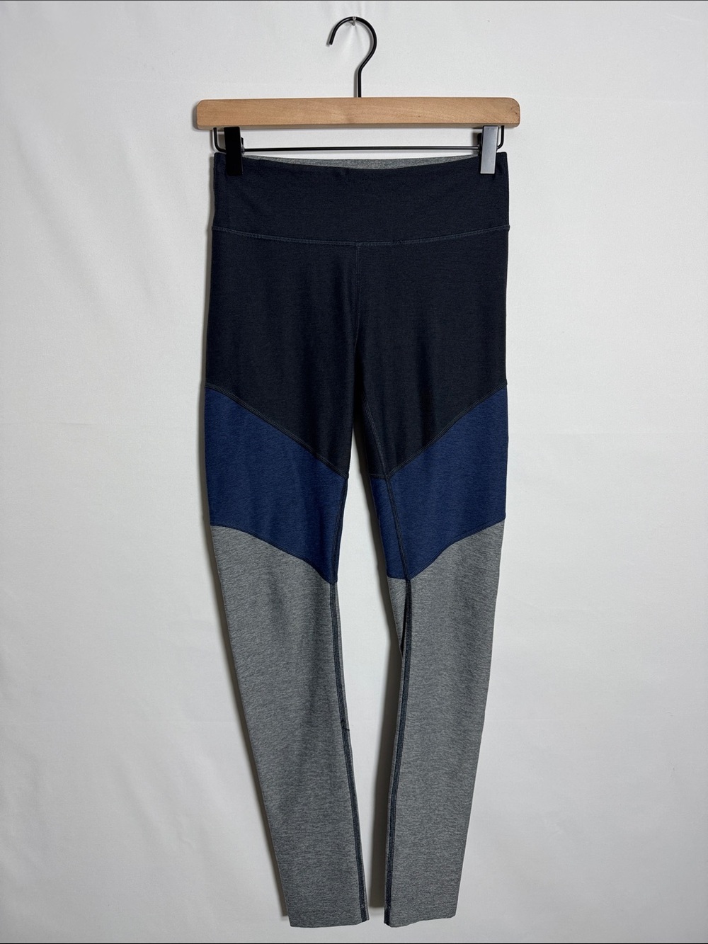 WAP82 "Outdoor Voices" Blue Black ColorBlock Yoga Leggings Pants Bottoms